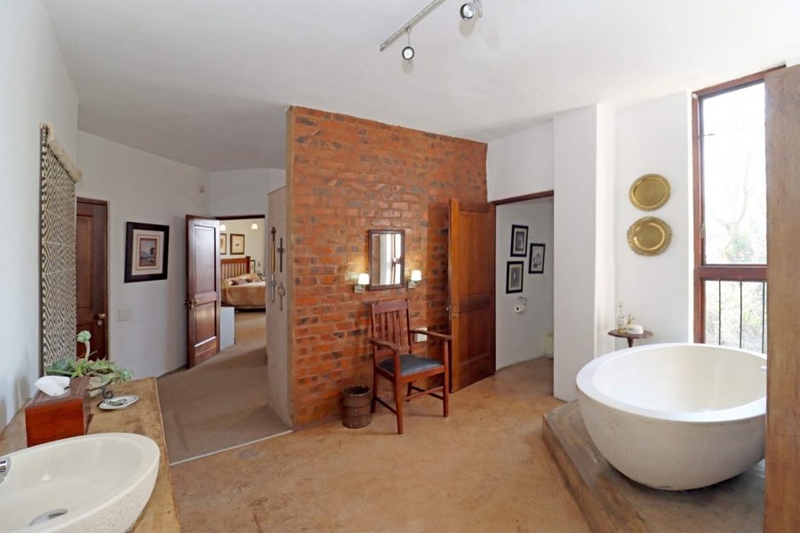 4 Bedroom Property for Sale in Hartbeespoort North West